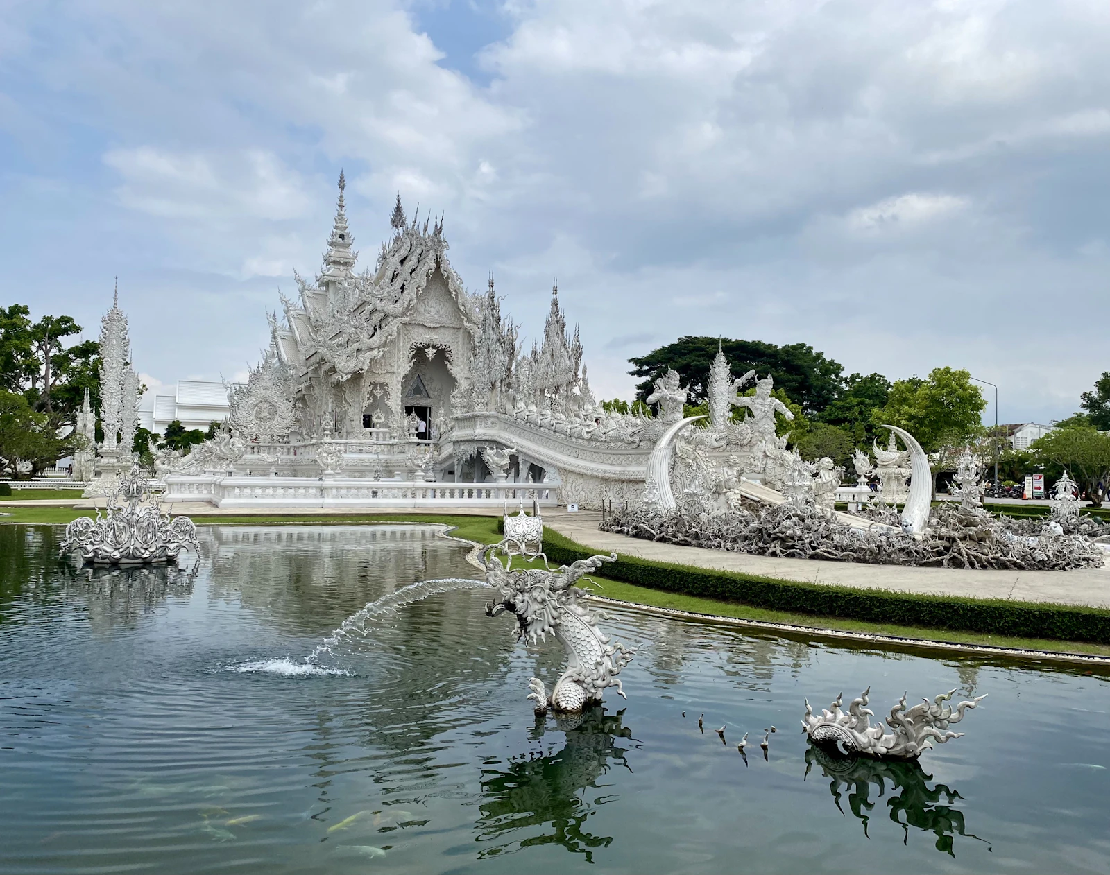 Día 9: De Chiang Mai a Chiang Rai: entre templos de blanco y azul